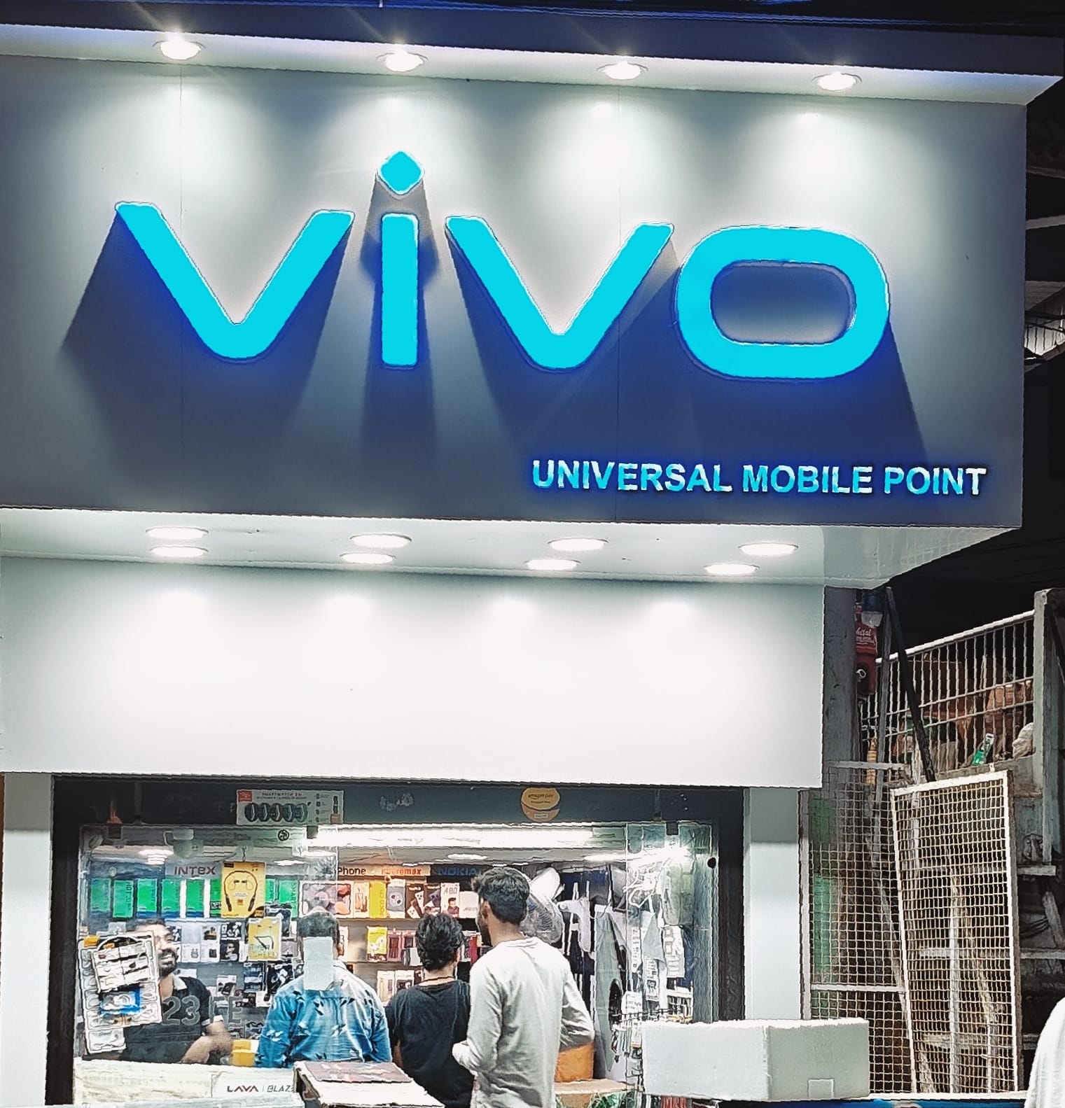 Shop Image 4